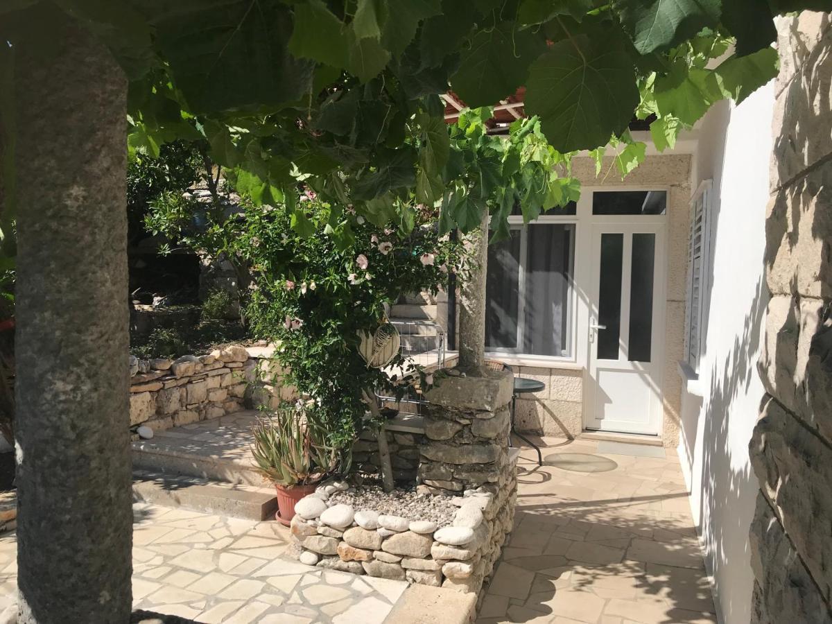 Apartman Flora'S Garden Appartement Korčula Buitenkant foto